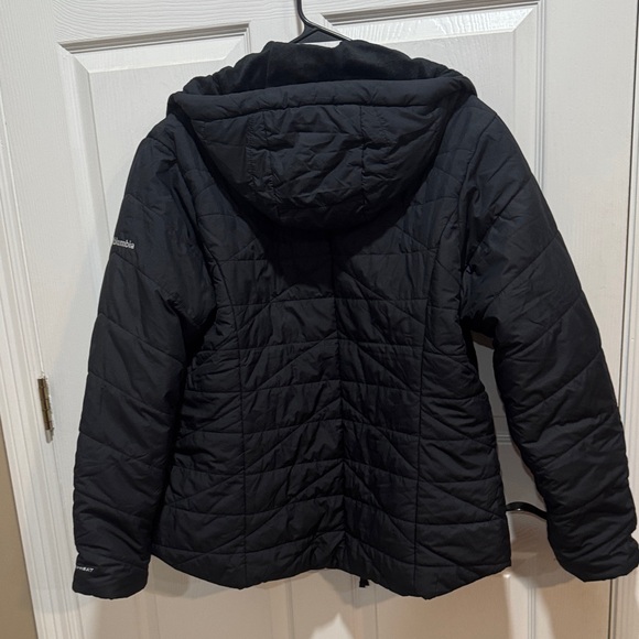 Columbia Black Puffer Jacket - Picture 5 of 7